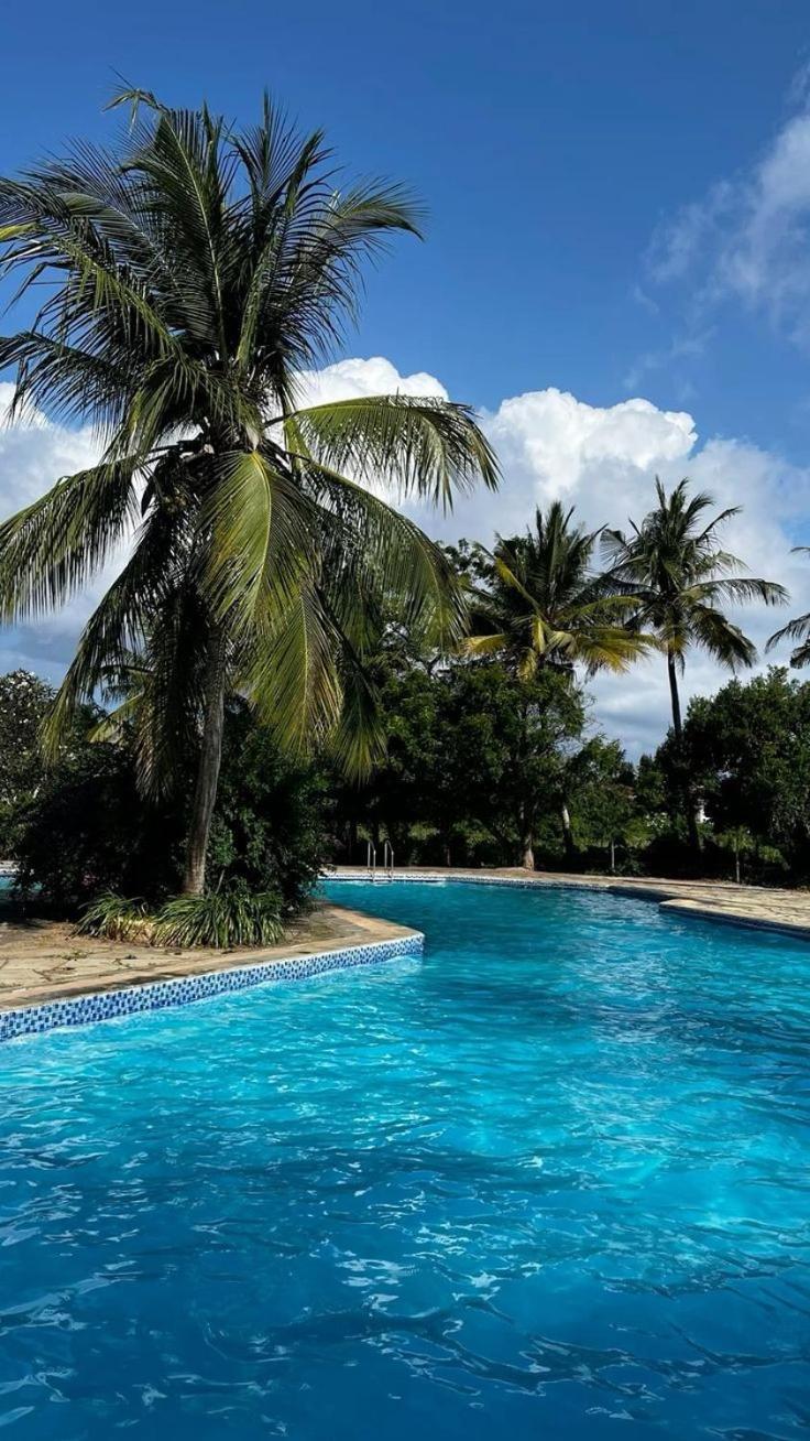 Tiwi Beach Resort & Spa Mombasa Luaran gambar
